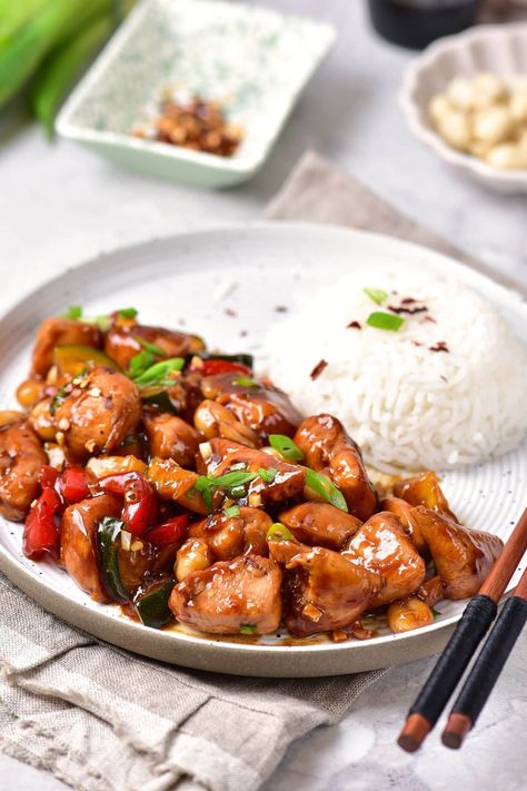 Spicy and flavorful, this gluten-free kung pao chicken is delicious over a bed of white rice. It's a perfect meal for when you're craving Asian food, and tastes even better than takeaway! Totally dairy-free too! Gluten Free Kung Pao Chicken, Fluffy Bread Recipe, Kung Pao Chicken Recipe, Asian Chicken Recipes, Sauteed Chicken, Veggie Stir Fry, Dairy Free Dessert, Asian Flavors, Boneless Chicken Breast