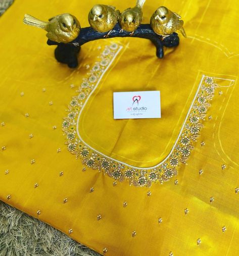 Arya Work, Plain Blouse Designs, Magam Work Designs, Pink Blouse Designs, Magam Work, Embroidered Blouses, Maggam Blouse, Blue Blouse Designs, Blouse Works