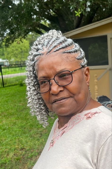 Braids For Gray Hair, Grey Hair Braids, Going Gray Gracefully, Hello Kitty Crochet, Big Box Braids, Going Grey, Styles Braids, Bohemian Braids, Chic Hair