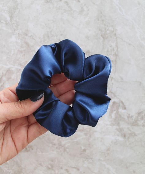 Handmade navy blue satin scrunchie. Price includes 1 scrunchie. Other colours available. Blue Scrunchie, Velvet Choker, Bracelets And Necklaces, Satin Color, Neck Chain, Blue Satin, Pink Velvet, Blue Ribbon, Hair Piece