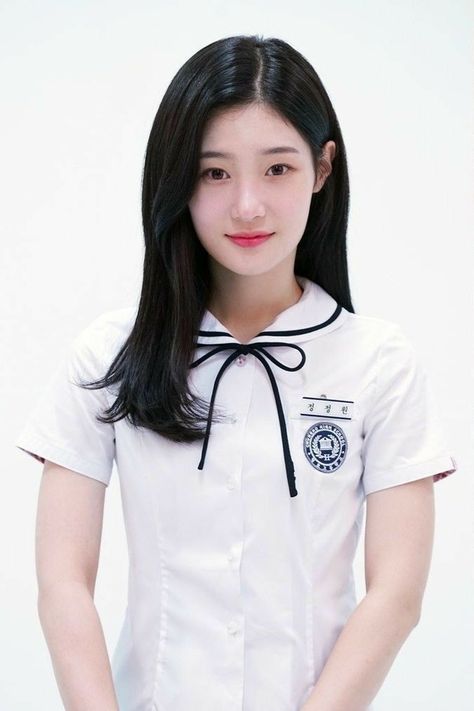 Chaeyeon Dia, K Pop Girl, Lazy Day Outfits, Girls Uniforms, Student Fashion, 가을 패션, Kawaii Girl, Film Aesthetic, Aesthetic Girl