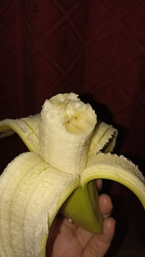 Banana Pic, Fun Foods To Make, Foodie Instagram, Banana Fruit, Mini Cakes Birthday, Delicacy Food, Food Drink Photography, Banana Recipes, Snap Food