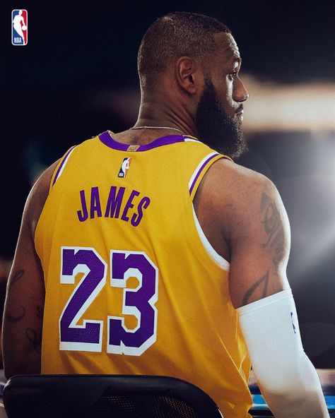 King Lebron James, King Lebron, Basketball Wall, Jordan Outfit, Basketball Is Life, Nba Champions, King James, Los Angeles Lakers, Lebron James