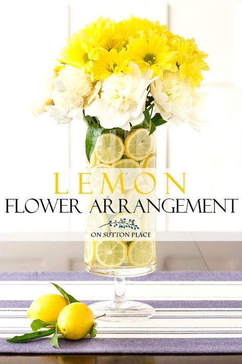 This easy DIY Lemon Flower Arrangement takes just a few minutes and packs a big design punch. Flowers, lemons, and a couple of vases are all you need! #lemon #flowers #centerpieces #yellow #fruits Lemon Vase, Lemon Centerpieces, Yellow Fruits, Fake Lemons, Lemon Flower, Flowers Centerpieces, Bridal Shower Inspo, Summer Centerpieces, Lemon Flowers