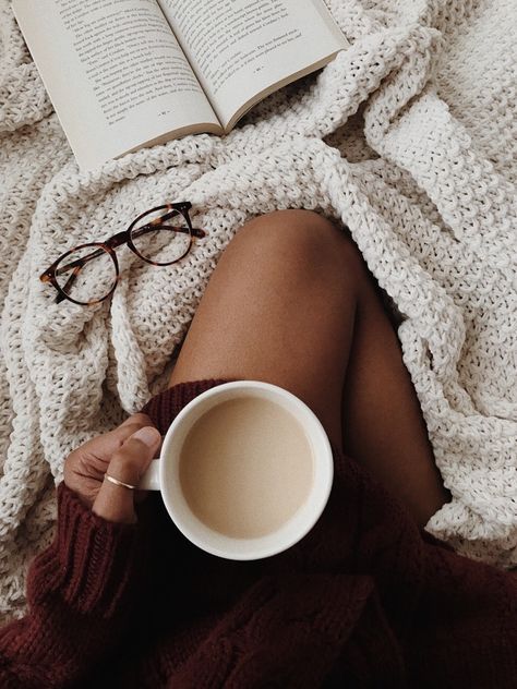 Coffee Sunday, Feed Goals, Bookstagram Inspiration, Baby Journal, Cozy Aesthetic, Coffee Photography, Aesthetic Coffee, Baby Memories, Coffee And Books