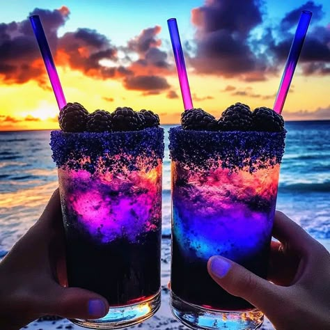 Black Vodka, Lemon Soda, Pretty Alcoholic Drinks, Colorful Desserts, Colorful Drinks, Food Wishes, Yummy Alcoholic Drinks, Candy Drinks, Starbucks Secret Menu