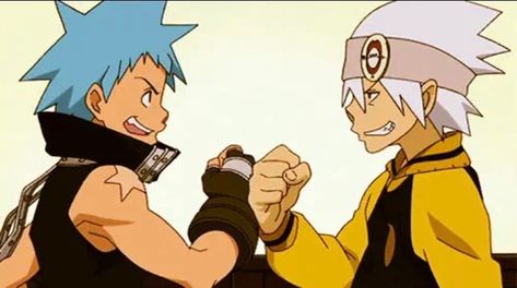 Black star and soul’s bromance Black Star And Soul, Soul And Black Star, Soul Matching Pfp, Soul Eater Black Star, Black Star Soul Eater, Soul Eater Evans, Soul X Maka, Soul Eater Manga, Soul And Maka