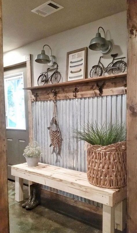 Traditional Farmhouse Decor, Ingangs Decor, Foyer Decorating, Rustic Farmhouse Style, Rustic Living, Country Style Homes, Rustic Living Room, Country House Decor, Country Farmhouse Decor