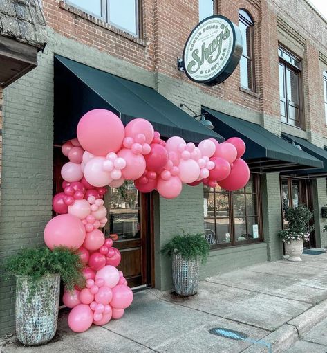 Business Balloons, Balloon Installation, Barbie Party, Balloon Columns, Pink Gingham, 40th Birthday, Balloon Decorations, Candy Bar, Balloons