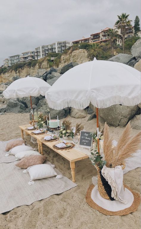 beach, picnic, birthday, ocean, summer Picnic Umbrella Ideas, Beach Bonfire Party Ideas, Moroccan Patio Ideas, Beach Dinner Party, Picnic Party Favors, Umbrella Picnic, Beach Bonfire Parties, Wedding Rugs, Beach Dinner Parties