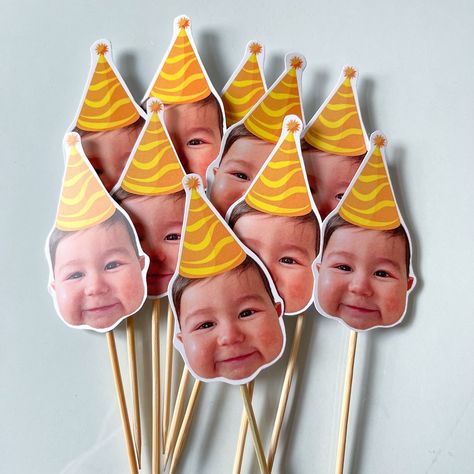 First Birthday Invitation Cards, Face Cupcake Toppers, Photo Cupcake Toppers, Deco Cake, 1st Birthday Cupcakes, Cupcake Toppers Free, Candy Birthday Cakes, Birthday Cupcake Toppers, Baby Cupcake