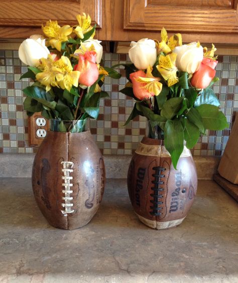 Football banquet coaches table center pieces. Football Centerpiece, Football Centerpieces, Football Banquet, Sports Banquet, Football Crafts, Football Tailgate, Football Decorations, Football Sunday, Football Themes