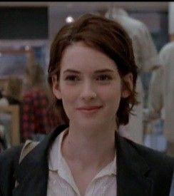 Wynona Rider Hairstyles, Winona Ryder Short Hair, "bixie" Haircut 90s, Winona Forever, Lady Lovely Locks, Marilyn Monroe Photos, Hair Tutorials For Medium Hair, Winona Ryder, Long Faces