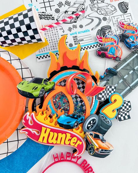 Hot wheels party theme 🏁🏎 Including; Shaker topper Cupcake toppers Activity sheets . . . . #hotwheels #fiestahotwheels #hotwheelsparty #fiestatematica #papeleriacreativa #papeleriapersonalizada Shaker Topper, Hot Wheels Party, 5 Birthday, Activity Sheets, 5th Birthday, Cupcake Toppers, Cupcake, Wheel, Cricut