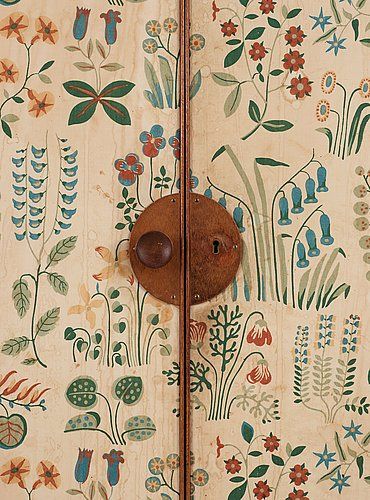 A Josef Frank mahogany cabinet, doors and sides covered in Frank's floral chintz fabric 'Fatima', Svenskt Tenn ca 1937. - Bukowskis Joseph Frank, Pierre Chareau, Barn Wall Art, Mahogany Cabinets, Welcome Signs Front Door, Chintz Fabric, Josef Frank, Art Ancien, Dresser Decor