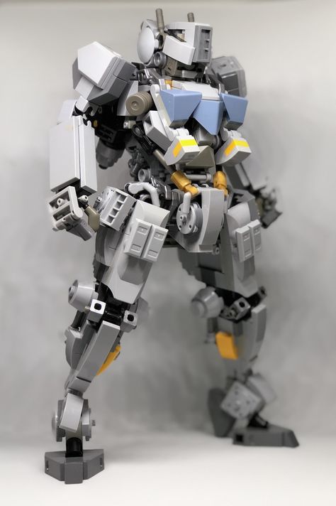 Imgur: The most awesome images on the Internet. Lego Titanfall, Lego Bots, Lego Machines, Lego Custom Minifigures, Amazing Lego Creations, Lego Mechs, Lego Robot, Lego Trains, Lego Creative