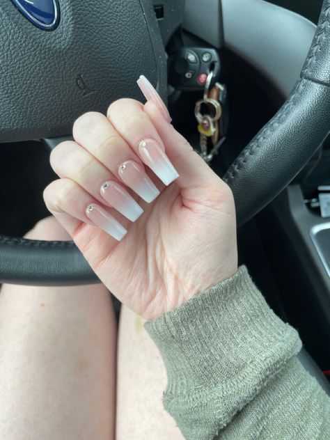 Ombre With Diamonds Nails, Grey White Ombre Nails, Ombre Nails With Diamonds, Ombre Grey And White Nails, Turquoise And White Ombre Nails, Ombre Nails Gemstones, Diamond Nails, Ombre Nails, Silver Rings