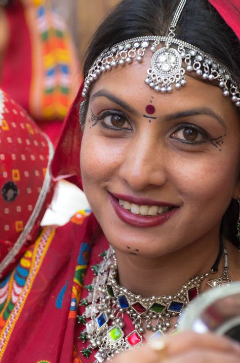 Rajasthani woman Rajasthani Jwellary, Rajput Women, Rajasthani Jewellery Traditional, Rose Gajra, Rajasthani Women Photography, Rajasthani Dancer Photo Hd, Face Tattoos For Women, Dance Makeup, Dance Jewelry