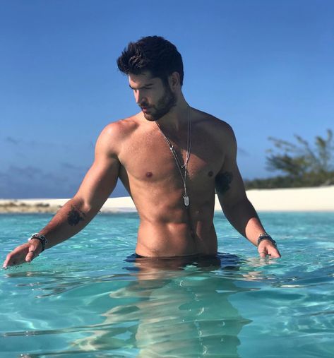 Nick Bateman on Instagram: “Aquaholic” Kate Stewart, Nick Bateman, Boy Poses, Christian Grey, Shirtless Men, Guy Pictures, Good Looking Men, Perfect Man, Vampire Diaries