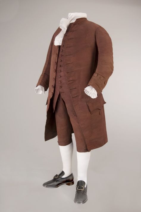 Benjamin Franklin's Suit, 1778 | Newsdesk 18th Century Mens Fashion, 18th Century Clothing, Ben Franklin, 18th Century Fashion, Century Clothing, Jackets Men Fashion, Silk Suit, Benjamin Franklin, Historical Clothing