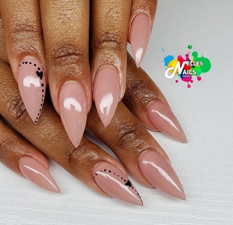 8,163 Likes, 80 Comments - 📍 Fort Washington,MD (DMV) (@nellesnails) on Instagram: “Clean Asf! I am in loveeeeeeee with this @kiaraskynails color 'Cheeky'😍 Added some Simple…” Nagellack Trends, Sassy Nails, Stiletto Nails Designs, Dope Nail Designs, Short Acrylic Nails Designs, Neutral Nails, Kandy, Hot Nails, Luxury Nails