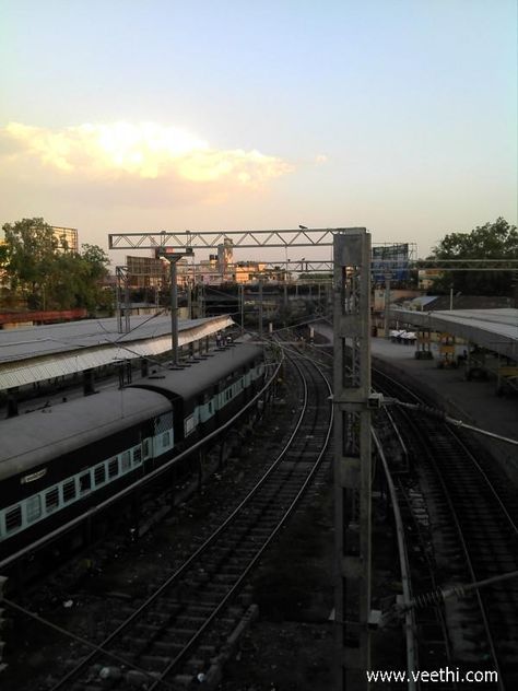 Trains at Indore Railway Station Indore Railway Station, Transistor Radio, Railway Station, Railroad Tracks, Indore, Train