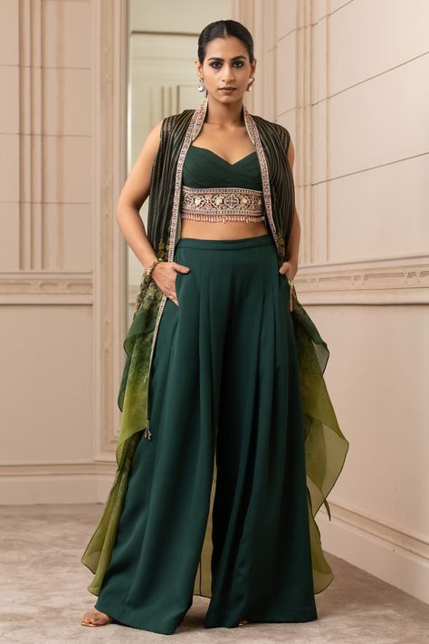 Buy Tarun Tahiliani Floral Print Cape And Trouser Set Online | Aza Fashions Dress Patern, Dotti Dresses, Marriage Preparation, Saree Inspiration, Simple Kurtis, Mehendi Outfit, Cape Set, Haldi Outfits, Mehendi Ceremony