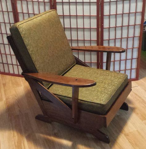 Beautiful Mid-Century Danish Platform Rocker Chair – Green – Haute Juice Platform Rocker, Rocker Chair, Rocker Chairs, Mid Century Danish, Green Chair, Floor Chair, Vintage Finds, Rocker, Juice