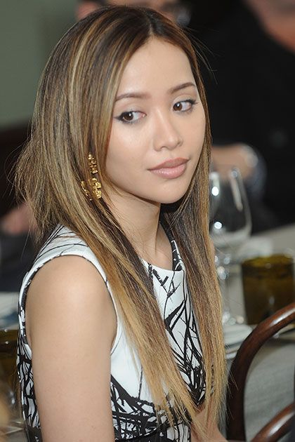 Michelle Phan Is Being Sued, and the Reason Will Shock You Meghan Reinks, Korean Natural Makeup, Michelle Phan, Celebrity Makeup Looks, Face Facial, Smart Women, Skin Remedies, No Makeup, Beauty Guru