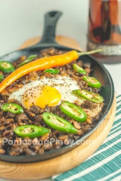 Chicken Sisig, Sizzling Chicken, Sisig Recipe, Short Recipes, Liver Recipes, Pinoy Food, Grilling Chicken Breast, Chicken Livers, Filipino Recipes