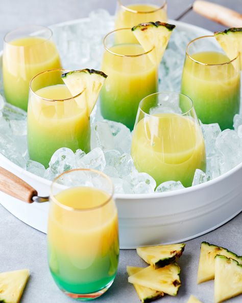 Pacific Lagoon | Toast Boozy Deserts, Cocktail Gin, Best Summer Cocktails, Summer Coolers, Pretty Cocktails, Healthy Food Inspiration, Creative Cocktail, Drinks Alcohol, Fancy Drinks