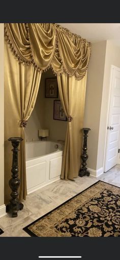 Jacuzzi Tub Curtain Ideas, Bathroom Set Ideas Shower Curtains, Restroom Towel Ideas, Luxury Shower Curtain Ideas, Posh Bathroom, Bathroom Curtain Ideas, Tuscan Bathroom Decor, Glam Bathroom Ideas, Fancy Shower Curtains