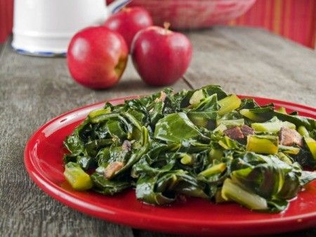 Canned Collard Greens, Collard Greens With Bacon, Sauteed Collard Greens, Southern Collard Greens, Collard Greens Recipe, Pbs Food, Salt Pork, Sauteed Kale, Fried Cabbage