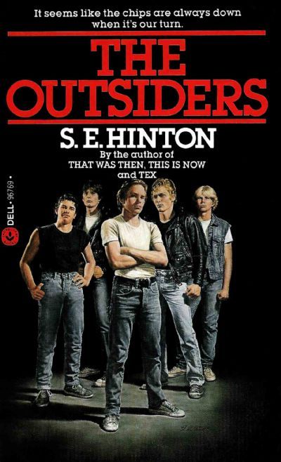 The Outsiders by S.E. Hinton  One of my favorite books from childhood.  "Nature's first green is gold...Her hardest hue to hold..." S E Hinton, Best Books For Teens, Teens Movies, Favorite Novels, Ya Books, Books Young Adult, Books For Teens, Summer Reading, I Love Books