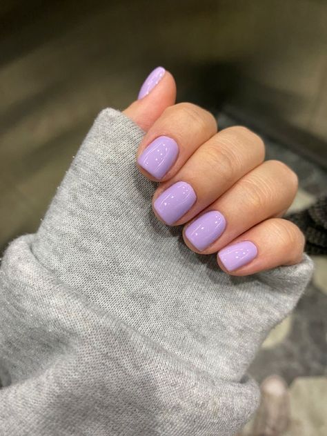 Lavender Gel Manicure, Purple Aesthetic Nails Short, Gel Nail Colors For Pale Skin, Purple Nails Short Square, Purple Gel Nails, Light Purple Nails, Lilac Nails, Short Gel Nails, Lavender Nails