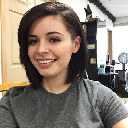 Undercut Bob Haircut, Undercut Hairstyles Women, Beehive Hairstyle, Undercut Long Hair, Shaved Side, Asymmetrical Hairstyles, Nape Undercut, Tumblr Hair, Bangs Hairstyles