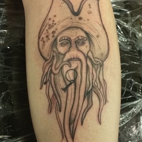 Tattoo I got at a local tattoo expo today. Super happy about it Tattoo Expo, Key Tattoo, Top Tattoos, Davy Jones, Tattoos Ideas, Super Happy, Kraken, An Artist, I Love It