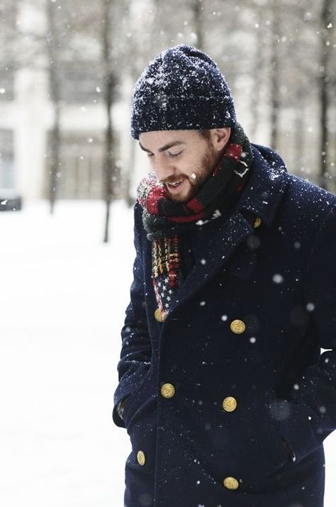 Classic pea coat outside Navy Wool Coat, Winter Outfits Snow, Tommy Ton, Instagram Men, Winter Street, Winter Photoshoot, Snow Outfit, Christmas Party Outfits, Mens Fashion Inspiration