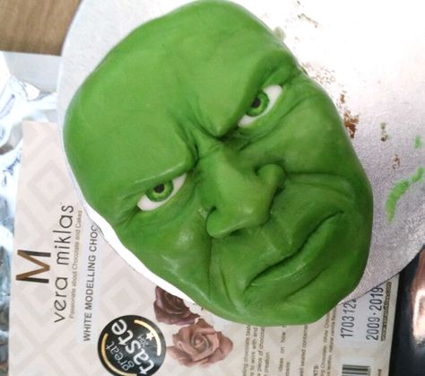 Hulk Smash! | Lovin' from the oven Incredible Hulk Cake Topper Printable, Hulk Face Cake, Hulk Buttercream Cake, Hulk Smash Cake, Hulk Hand Fondant, Incredible Hulk Cake, Hulk Face, Jolly Green Giant, Hulk Cake