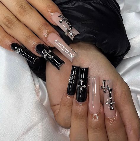 Black French Tip Nail, Paznokcie Hello Kitty, Black French Tip, French Tip Nail Art, Cross Nails, Nails Y2k, Punk Nails, Colored Acrylic Nails, Y2k Nails