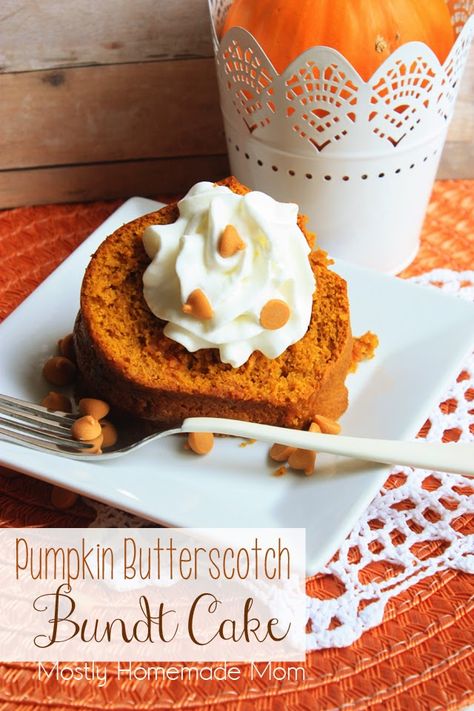 Pumpkin Butterscotch Bundt Cake - Your family will never believe that this cake uses a mix! Add in pumpkin puree, butterscotch pudding, and butterscotch chips and this beautiful fall dessert will be gone in minutes! Butterscotch Bundt Cake, Butterscotch Pumpkin, Pumpkin Foods, Pumpkin Bundt Cake Recipes, Pumpkin Butterscotch, Butterscotch Cake, Pumpkin Bundt Cake, Butterscotch Pudding, Fall Foods