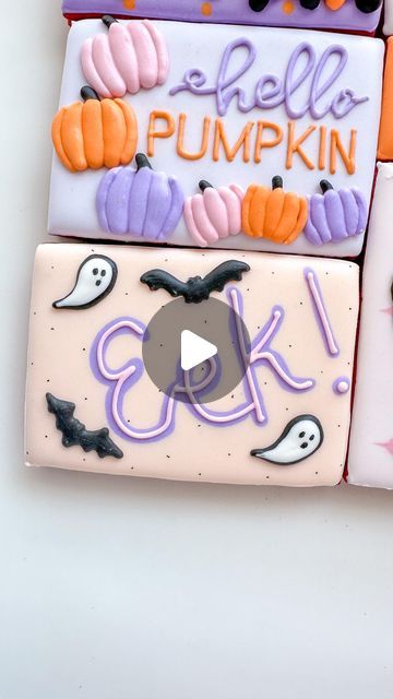 Victoria Jones | Decorated Sugar Cookies | Keller, TX on Instagram: "Eek!  A fun Halloween cookie design perfect for beginners!  Comment:  TRANSFERS to get my fall & Halloween royal icing transfer templates so you can take you basic cookie cutter shapes and turn them into unique Halloween designs with ease 👻🖤🧡  Food color @thesugarart - code LPC10 saves you 10%! #halloweencookies #eek #spookyseason #decoratedcookies #royalicingtransfers #royalicingcookies #wetonwetcookies #cookiedecorating #cookieart #dfwcookies #kellertxcookies" Deer Decorated Cookies, Fall Sugar Cookies Decorated, Halloween Cookies Royal Icing, Halloween Royal Icing, Icing Transfer Templates, Halloween Cookie Designs, Halloween Sugar Cookies Decorated, Duck Cookies, Basic Cookies