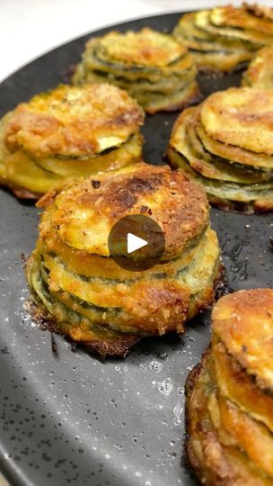 232K views · 3.1K reactions | Cheesy Zucchini Stacks💚 https://hungryhappens.net/baked-cheesy-zucchini-stacks/ | hungry happens | hungry happens · Original audio Zucchini Stacks, Hungry Happens, Healthy Superbowl Snacks, Cheesy Zucchini, Yogurt Dip, Superbowl Snacks, Healthy Dinner Recipes Chicken, Free Keto Recipes, Dip Recipe