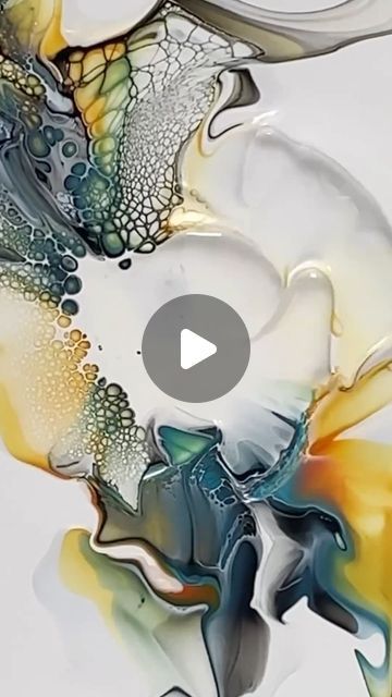 Pour Painting On Rocks, Diy Pour Paint, Acrylic Fluid Art Ideas, Fluid Painting For Beginners, Acrylic Pour Color Combinations, Pour Art Acrylic Paintings, Fluid Art Acrylic Paintings, Paint Pouring Ideas, Acrylic Pouring Art Ideas