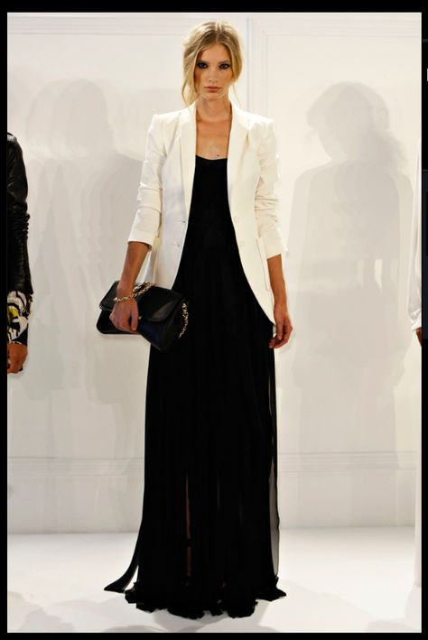 maxi dress with jacket. great idea. hope i can pull it off for school this fall? Dress With Blazer Outfit, Dress And Blazer Outfit, Maxi Dress With Jacket, Rachel Zoe Style, Maxi Dress Outfit, Long Black Dress, Blazer Outfits, White Jacket, Rachel Zoe