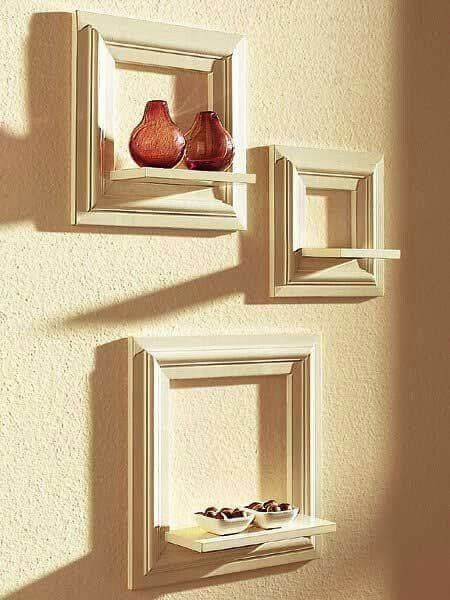 Wall decoration from old picture frames #diyproject #diy #makeover #homedecor #decorationideas #pictures #frames #vintage #decorhomeideas Picture Frame Crafts, Old Picture Frames, Picture Frame Shelves, Dekor Diy, Framed Pictures, Picture Frame Decor, Frame Shelf, Master Decor, Diy Picture Frames