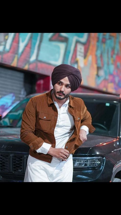 Punjabi Kurta Pajama Men, Kurta Koti, Mankirat Aulakh, Sardar Fashion, Turban Styles, Hunter Jacket, Youtube Facts, Sikh Bride, Kurta Pajama Men