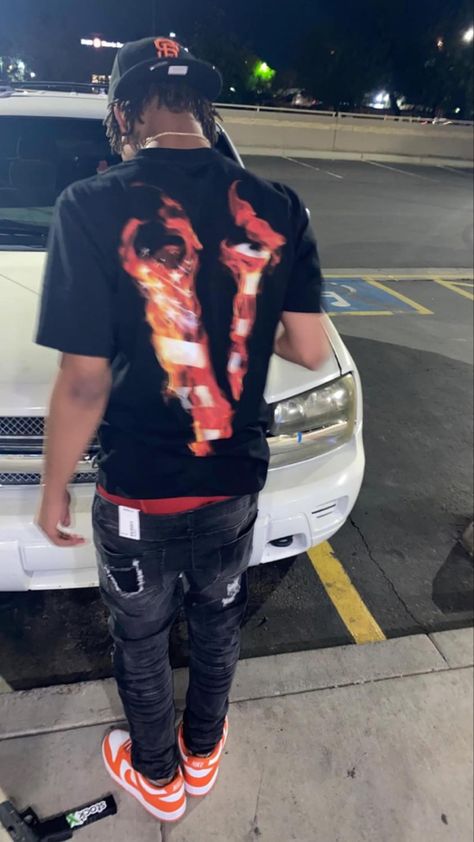 Vlone Outfit Man, Vlone Clothing, Vlone Hoodie, Car Outfit, Bape T Shirt, Thug Style, Drippy Outfit, Drip Outfit Men, Mens Casual Outfits Summer