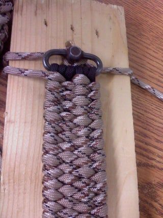 Paracord Rifle Sling: 6 Steps Paracord Sling, Paracord Watch, Paracord Braids, Make Your Own Bracelet, Paracord Bracelet Diy, Paracord Tutorial, Paracord Knots, Parachute Cord, Paracord Projects