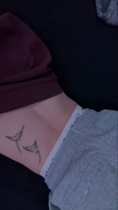 Tattoo Belly, Tattoo Sea, Stingray Tattoo, Ray Tattoo, Sea Tattoo, Petite Tattoos, Small Hand Tattoos, Subtle Tattoos, Dream Tattoos